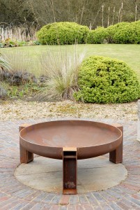 Vulcan fire pit. A contemporary artisan firepit made in the uk