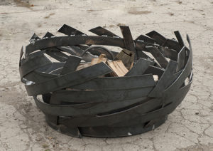 ERTA modern fire pit in woven steel, each one is a unique work of art