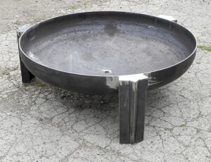 A thick long lasting firepit