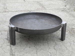 fire pit UK, side view